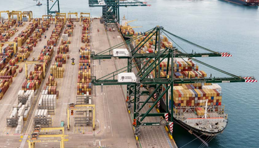 过去一年里,MSC买下了1.5个太平船务……